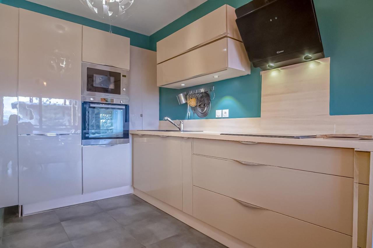 Appartement Bandera - Welkeys Huez Bagian luar foto