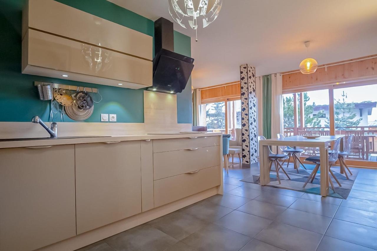 Appartement Bandera - Welkeys Huez Bagian luar foto